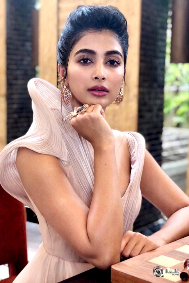 Pooja-Hegde